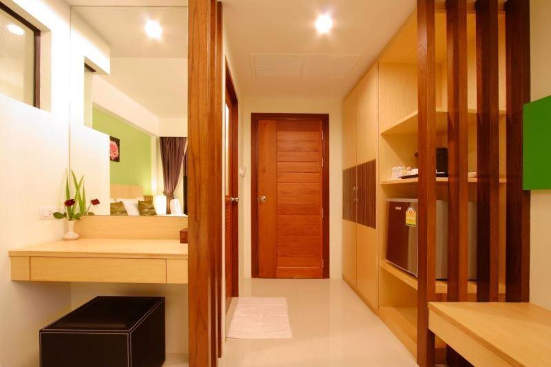 Kalim Beach Place Patong Exterior foto