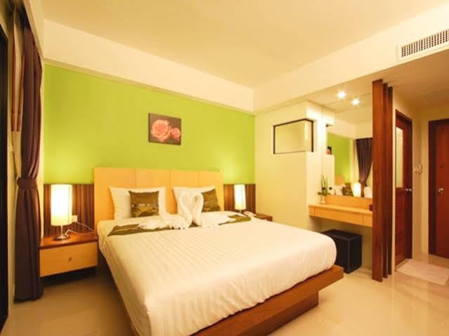 Kalim Beach Place Patong Exterior foto